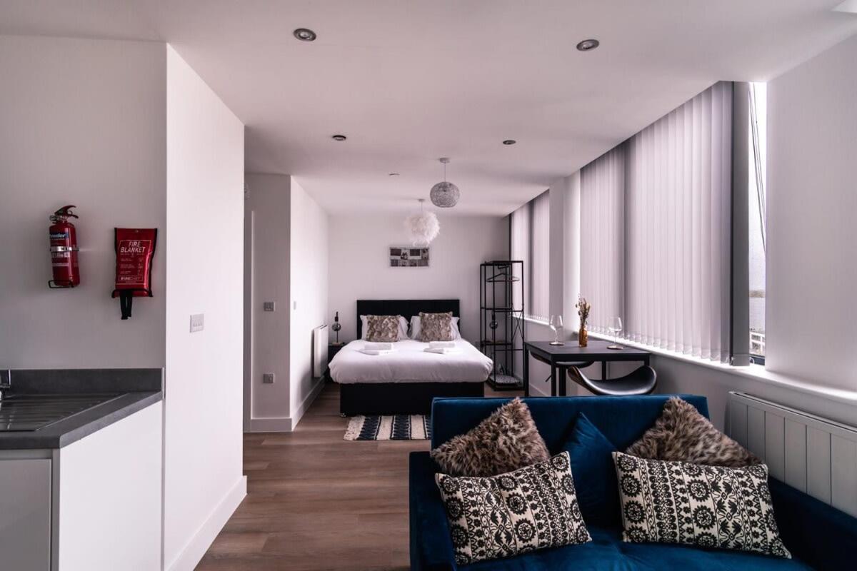 Zeni, Alexandra Rise Fab Apartamento Mánchester