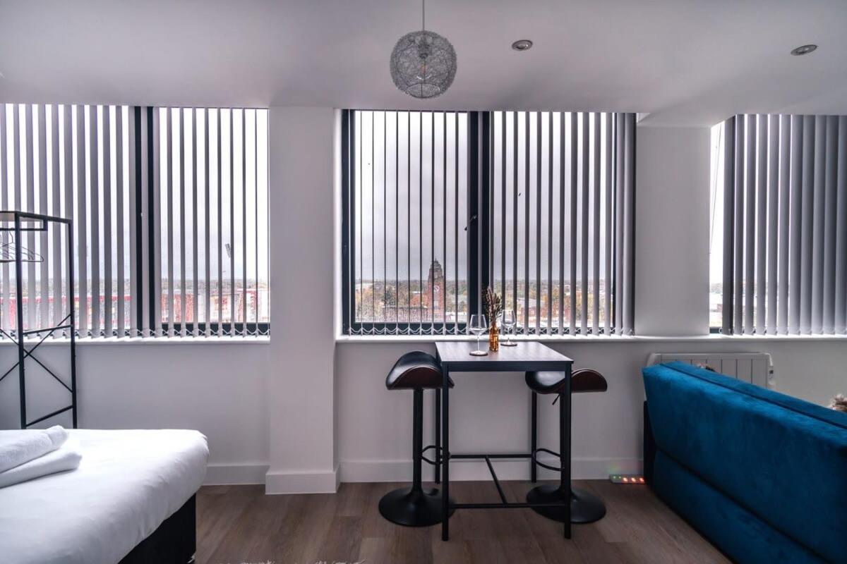 Zeni, Alexandra Rise Fab Apartamento Mánchester